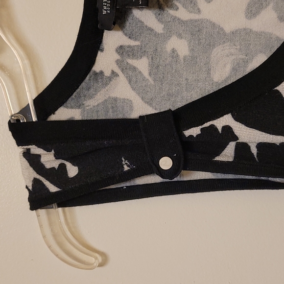 Sweater - Picture 3 of 4